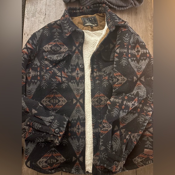 Jachs Shacket - Picture 1 of 2